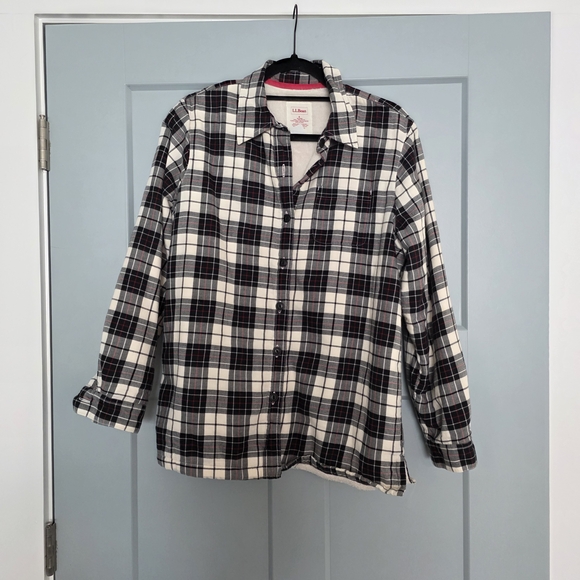 LL Bean Women’s Fleece Lined Flannel Shirt Plaid Button Down Size Small - Picture 1 of 6